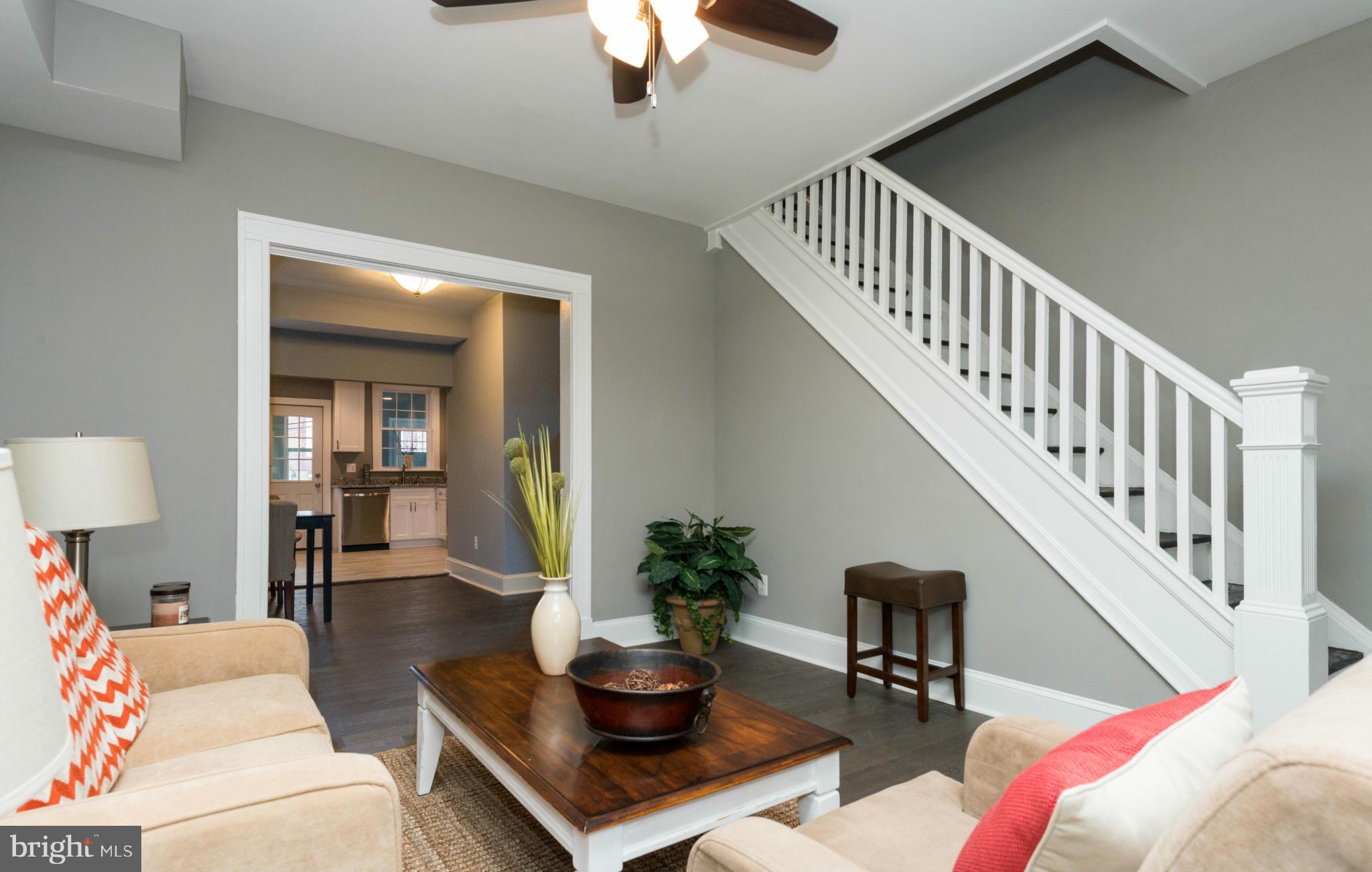 637 Rappolla Street Baltimore, MD 21224 - Photo 6 of 22 Living Room