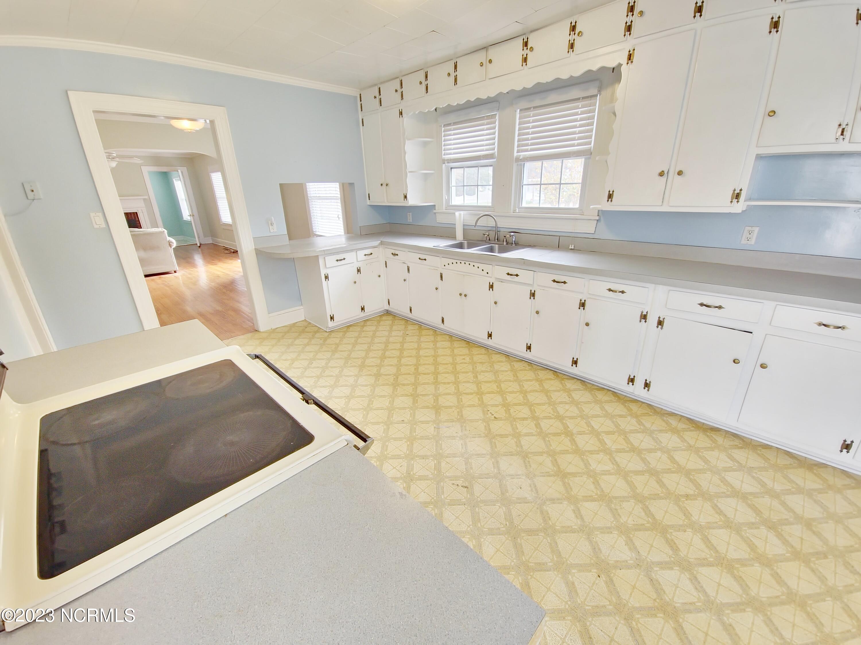 407 Second Street Ayden, NC 28513 - Photo 13 of 37 Kitchen