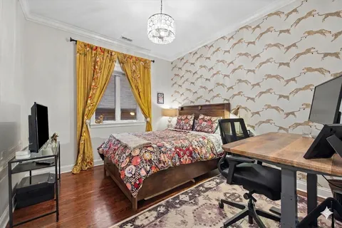 $850,000 | 2853 North Halsted Street, Unit 202, Chicago, IL 60657