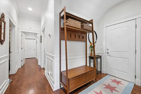 $850,000 | 2853 North Halsted Street, Unit 202, Chicago, IL 60657