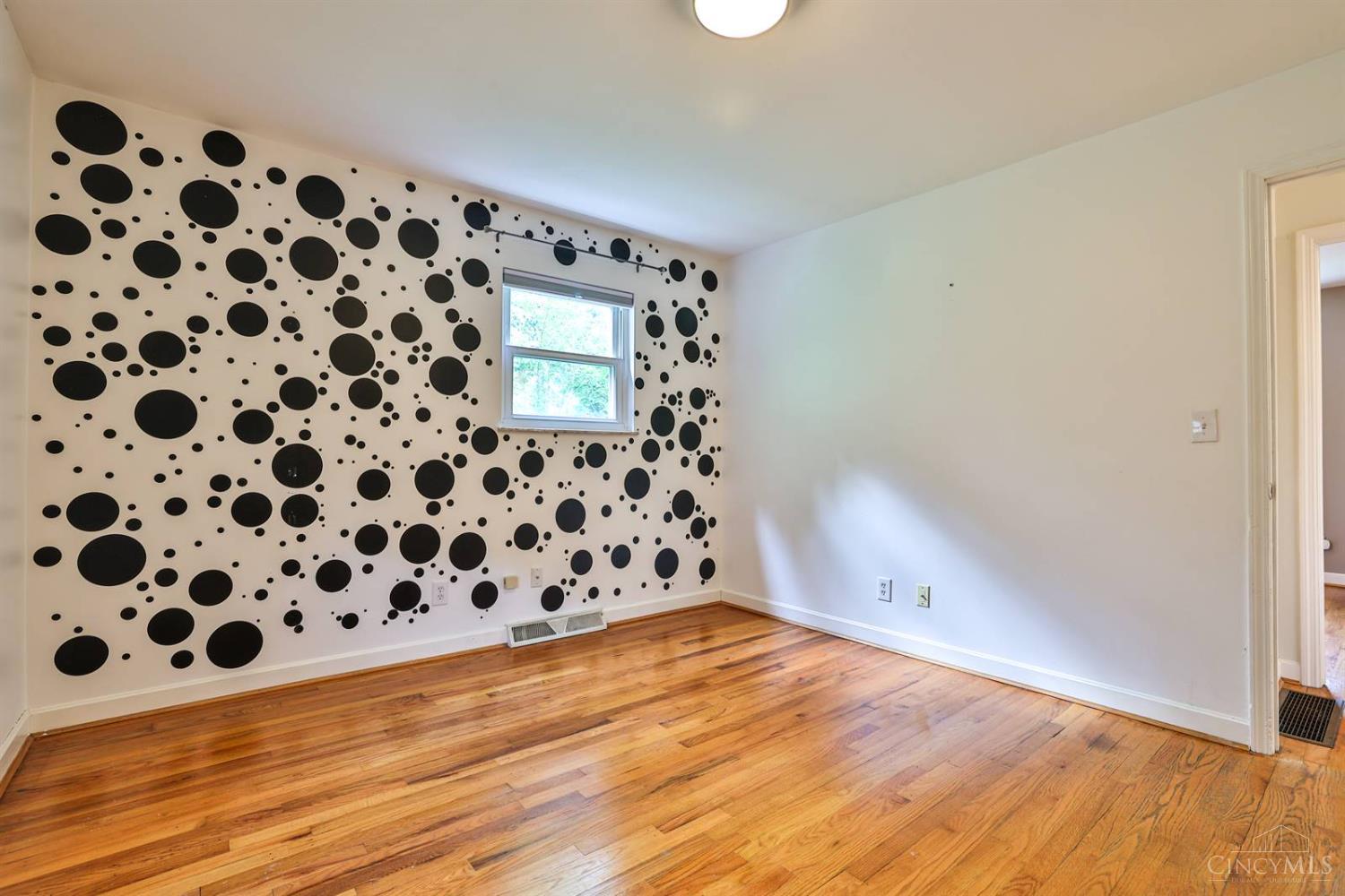 6123 Sheed Road Cincinnati, OH 45247 - Photo 13 of 46 Gallery Image 13