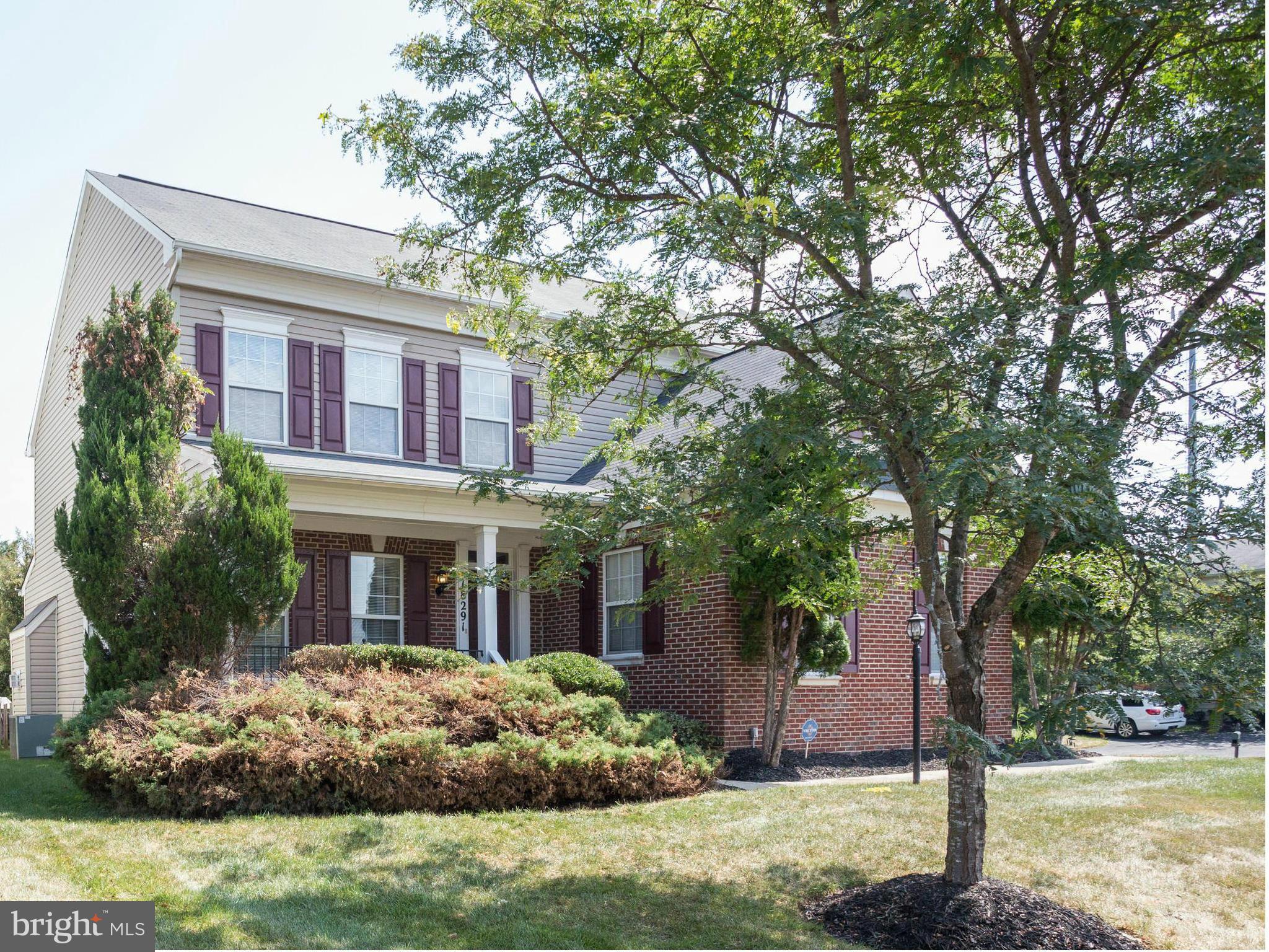 18291 Maple Spring Court Leesburg, VA 20176 - Photo 1 of 30 Exterior (Front)