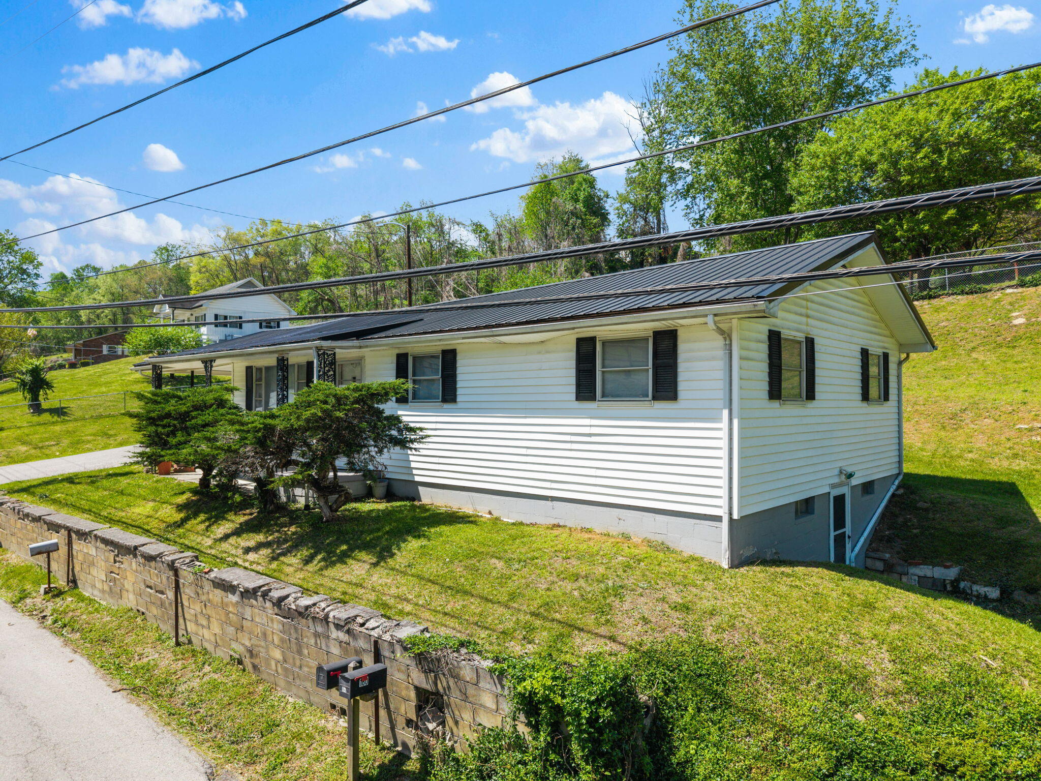 10 Frog Avenue Manchester, KY 40962 - Photo 12 of 62 3-web-or-mls-DJI_20260415141811_0007_D
