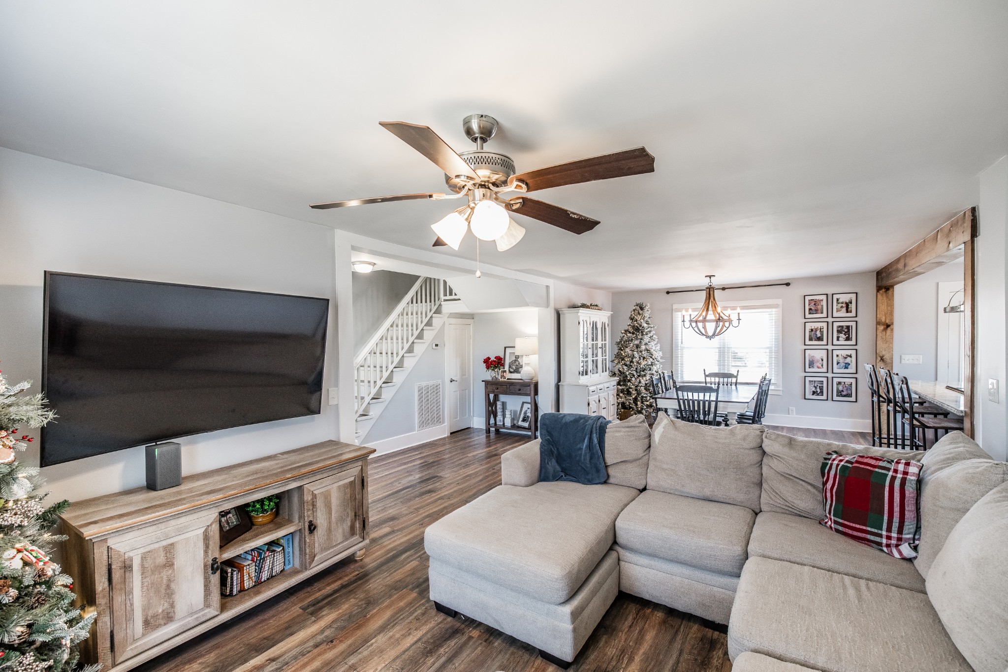 2999 Oak Grove Church Road Bethpage, TN 37022 - Photo 13 of 44 a living room with furniture and a flat screen tv