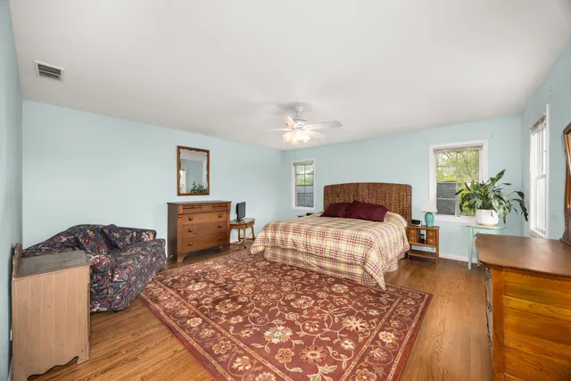 $599,900 | 401 Greenwood Road, Glenview, IL 60025