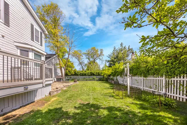 $599,900 | 401 Greenwood Road, Glenview, IL 60025