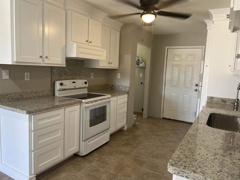 3272 Tesoro Loop, Unit 1 Eagle Pass, TX 78852 - Photo 3 of 9