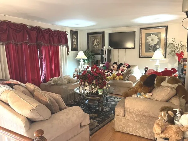 $324,900 | 598 Miner Drive, Bolingbrook, IL 60440