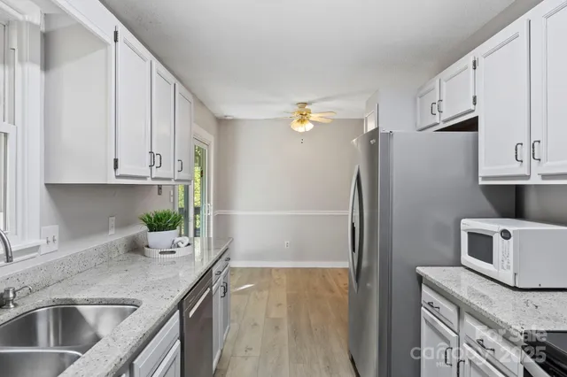 $398,500 | 28 Timber Lane, Asheville, NC 28806