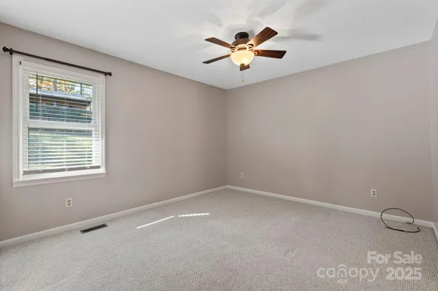 $398,500 | 28 Timber Lane, Asheville, NC 28806