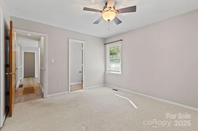 $398,500 | 28 Timber Lane, Asheville, NC 28806