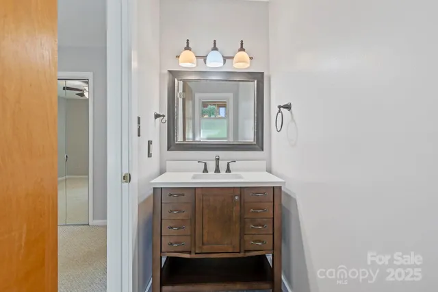 $398,500 | 28 Timber Lane, Asheville, NC 28806