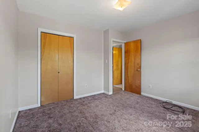 $398,500 | 28 Timber Lane, Asheville, NC 28806