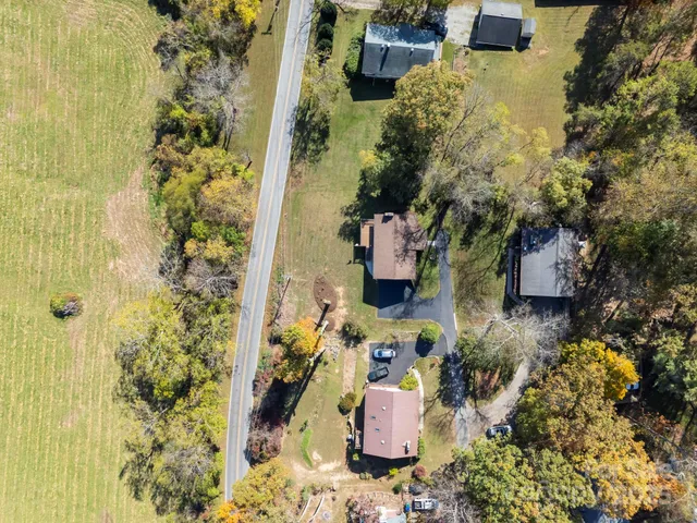 $398,500 | 28 Timber Lane, Asheville, NC 28806