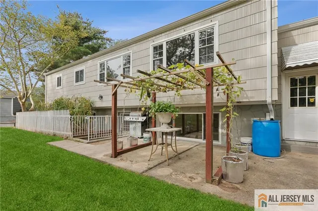 $738,000 | 21 Buena Vista Avenue, Piscataway, NJ 08854