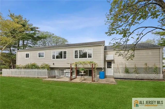 $738,000 | 21 Buena Vista Avenue, Piscataway, NJ 08854