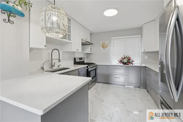 $738,000 | 21 Buena Vista Avenue, Piscataway, NJ 08854