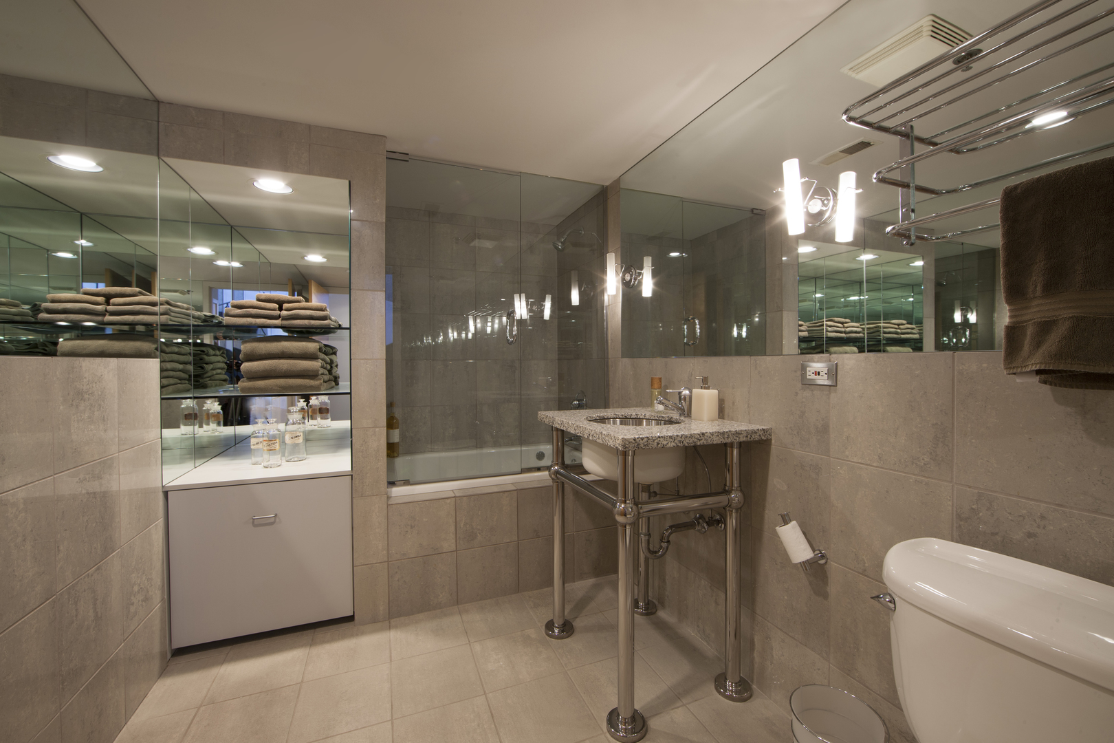 850 West Adams Street, Unit 7E Chicago, IL 60607 - Photo 11 of 12