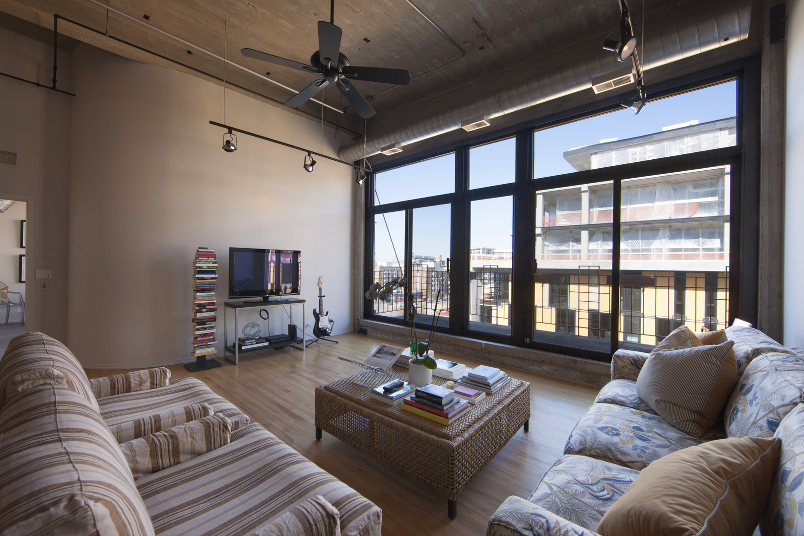 850 West Adams Street, Unit 7E Chicago, IL 60607 - Photo 5 of 12
