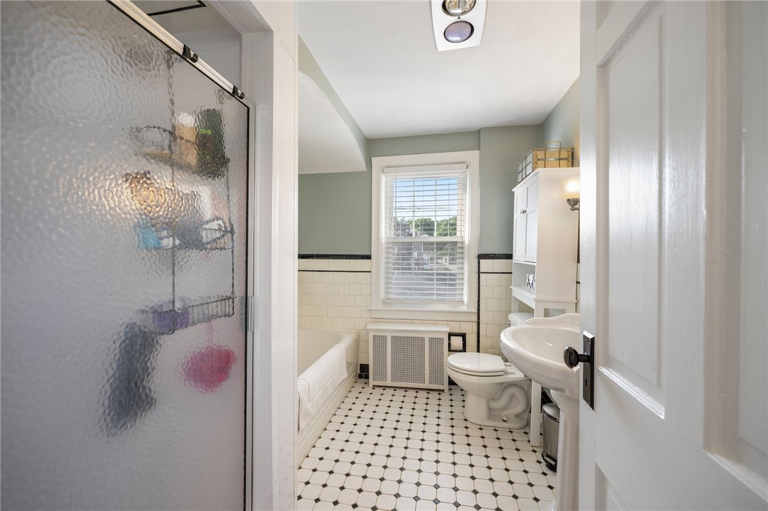 123 Calaman Road Cranston, RI 02910 - Photo 19 of 38