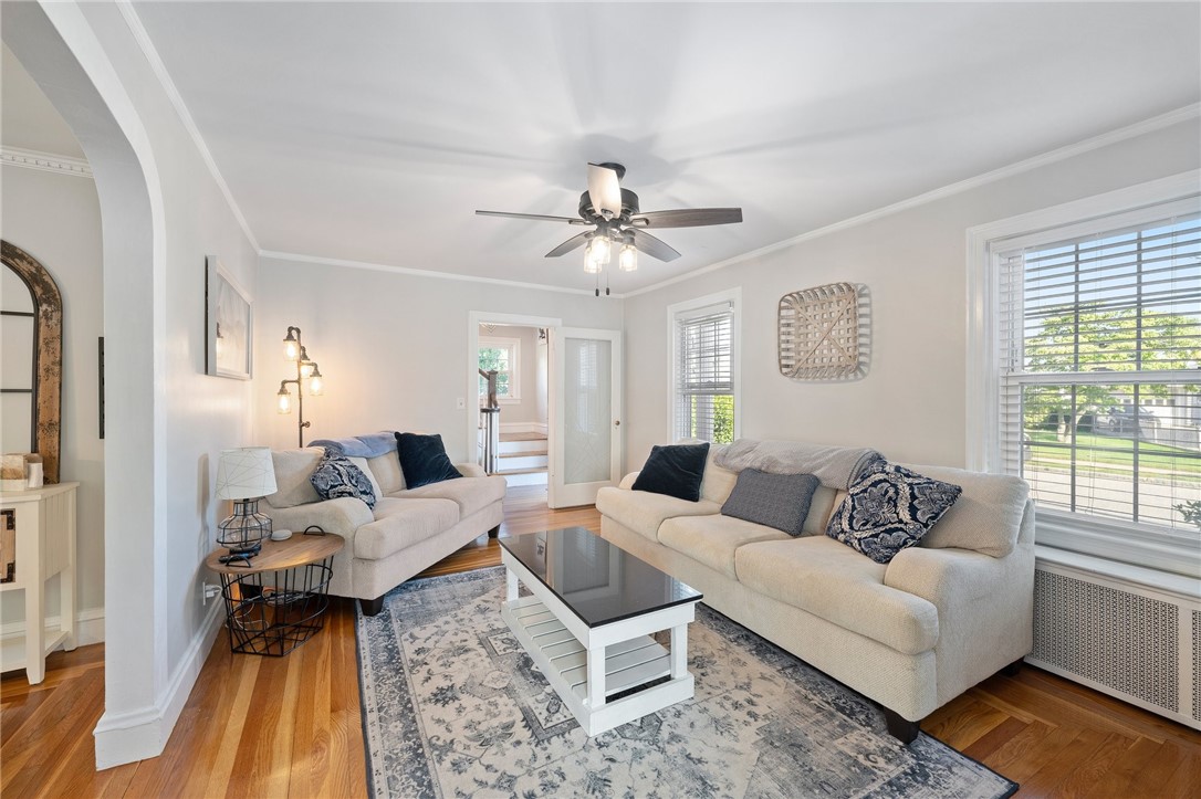 123 Calaman Road Cranston, RI 02910 - Photo 4 of 38