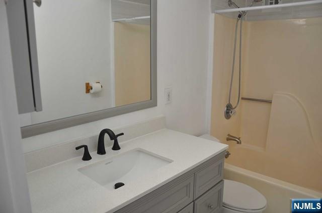 99 Teaneck Road, Unit 118 Ridgefield Park, NJ 07660 - Photo 6 of 26