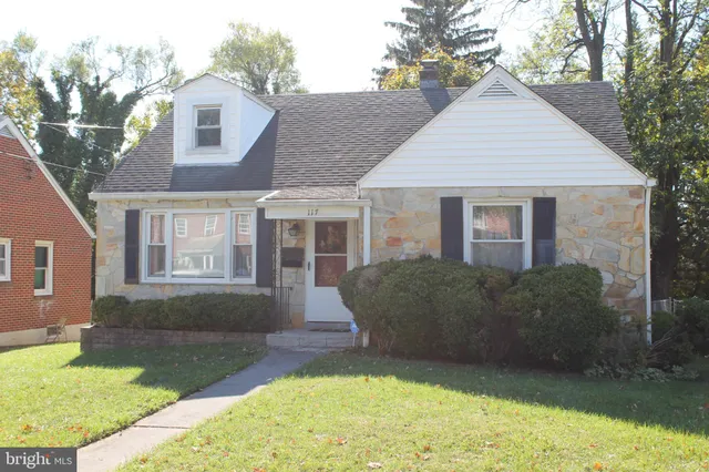 $330,000 | 117 West Oates Avenue, Winchester, VA 22601