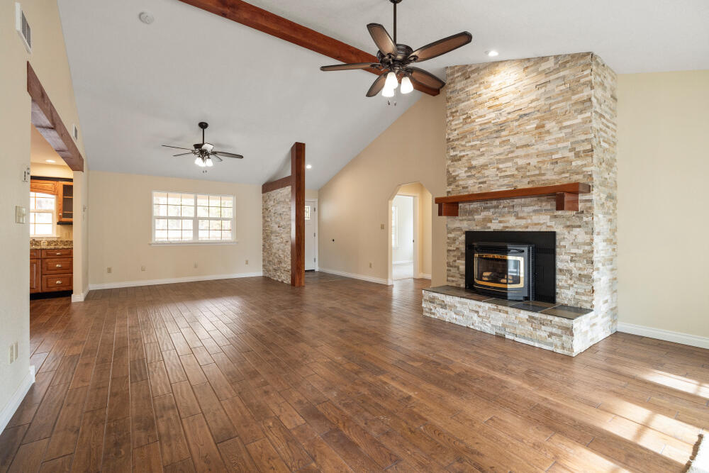 13423 Sprague River Road, Unit 1 Chiloquin, OR 97624 - Photo 15 of 46 Ceiling fans also