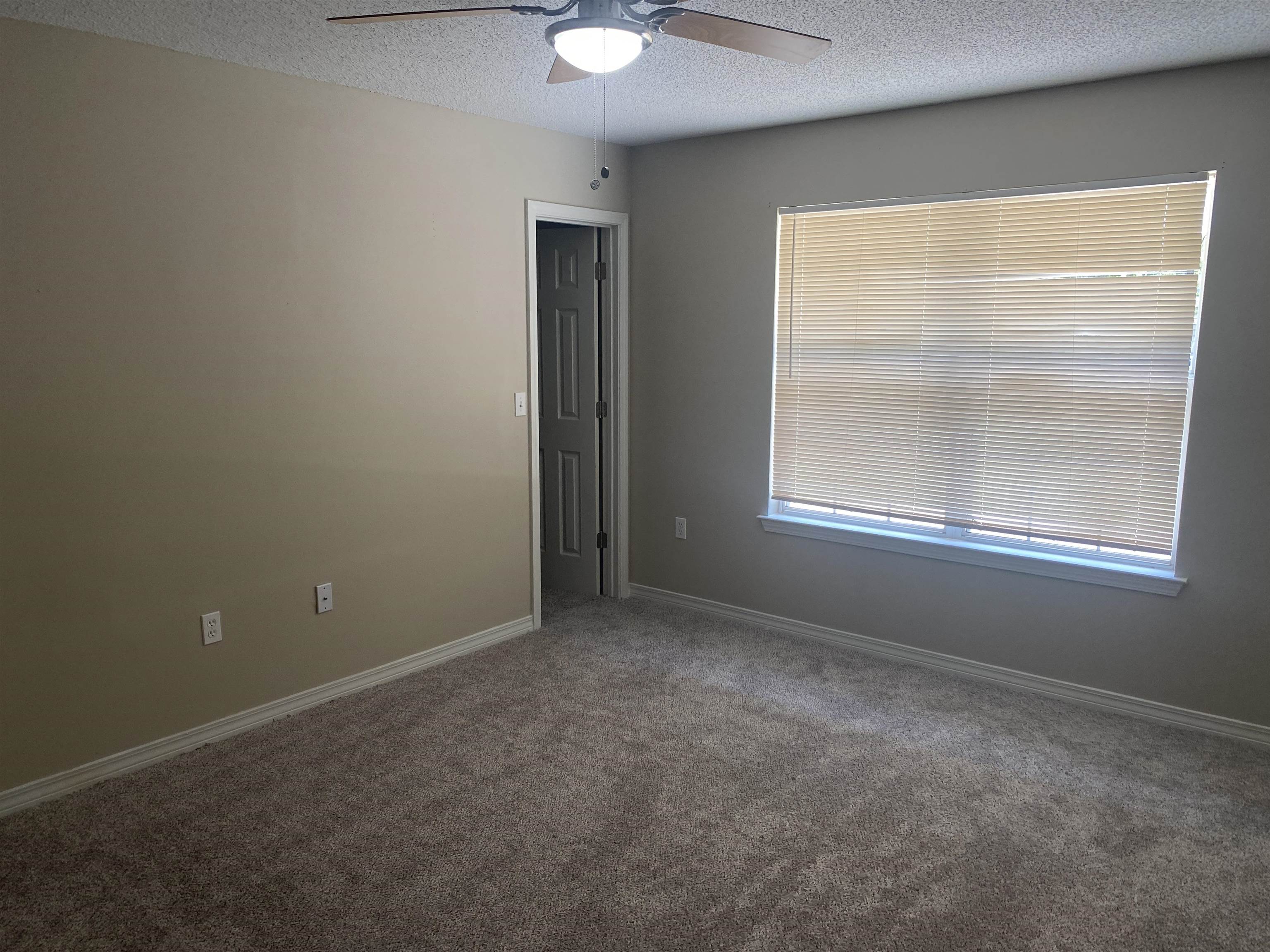 518 Meadow Lane Foley, AL 36535 - Photo 2 of 16