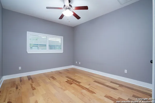 $2,500 | 404 East Courtland Place, San Antonio, TX 78212