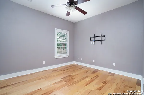 $2,500 | 404 East Courtland Place, San Antonio, TX 78212