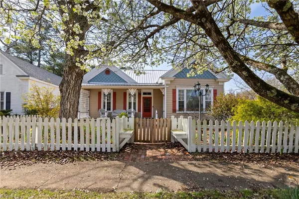 $249,999 | 111 College Street, Littleton, NC 27850