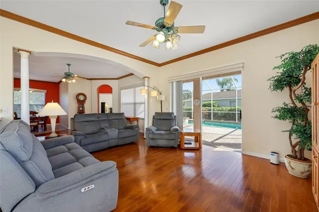 $540,000 | 4940 Thames Lane, Sarasota, FL 34238