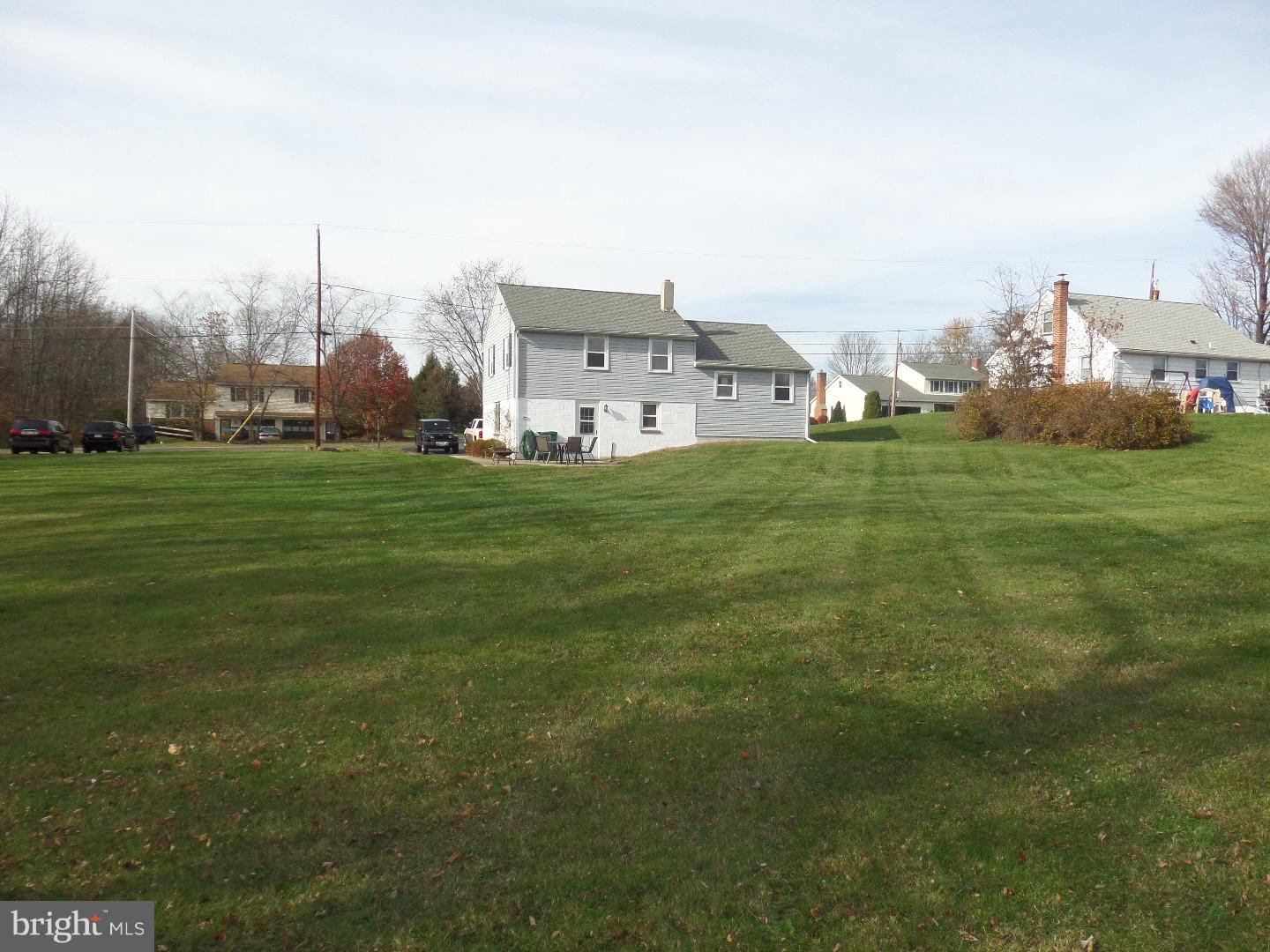 2496 Rhoads Road Gilbertsville, PA 19525 - Photo 18 of 19 Gallery Image 18