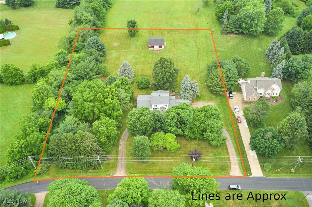 650 Rothrock Circle Akron, OH 44321 - Photo 4 of 31 Aerial view of property and surrounding area with property parcel outlined