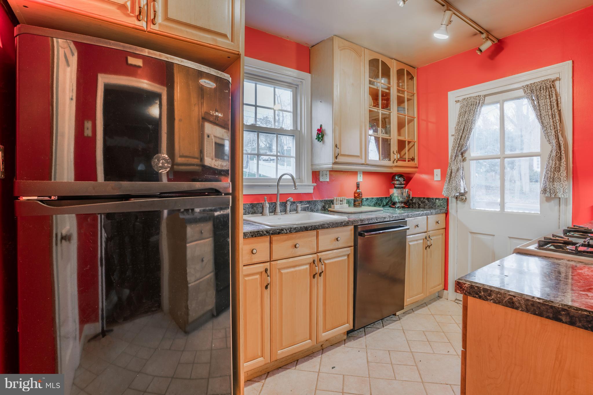 1210 Overbrook Road Baltimore, MD 21239 - Photo 6 of 31