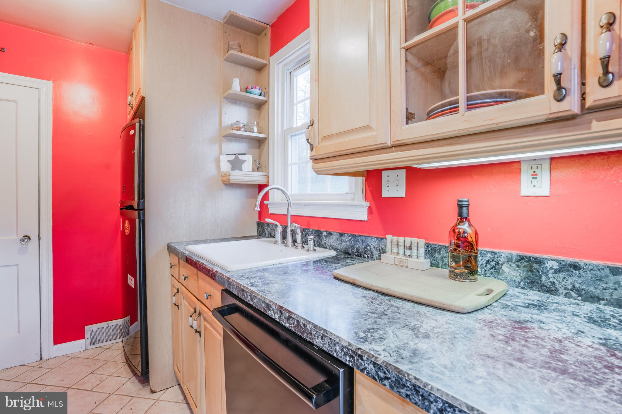 1210 Overbrook Road Baltimore, MD 21239 - Photo 9 of 31