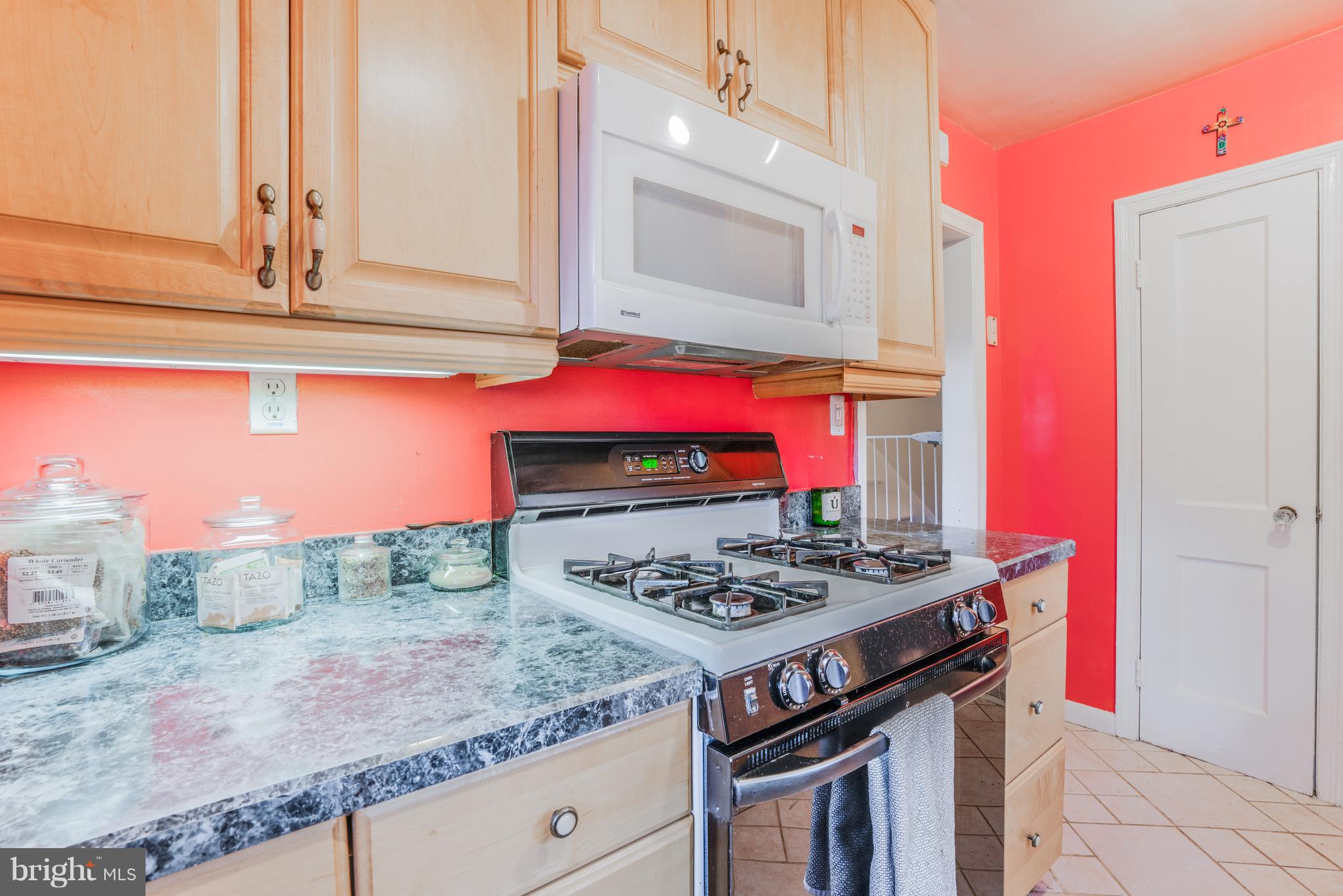 1210 Overbrook Road Baltimore, MD 21239 - Photo 10 of 31