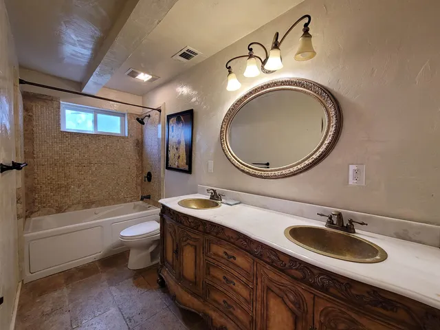 $2,450,000 | 40 Hilldale Court, Orinda, CA 94563