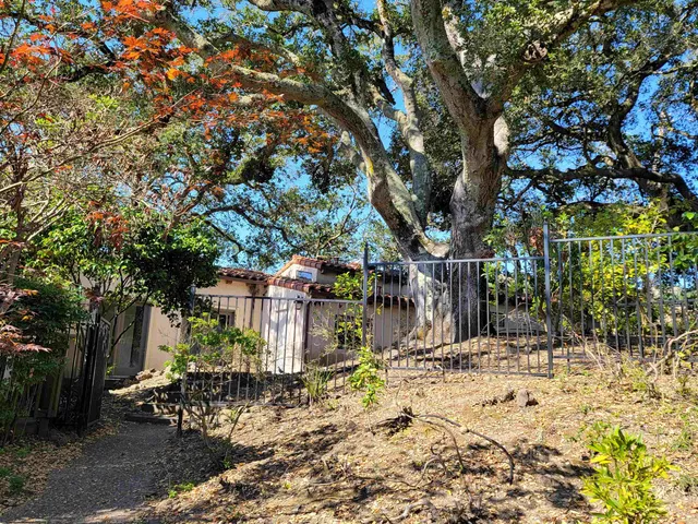 $2,450,000 | 40 Hilldale Court, Orinda, CA 94563