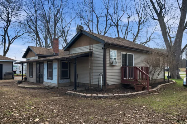 $260,000 | 482 East Grove Street, Wheatfield, IN 46392