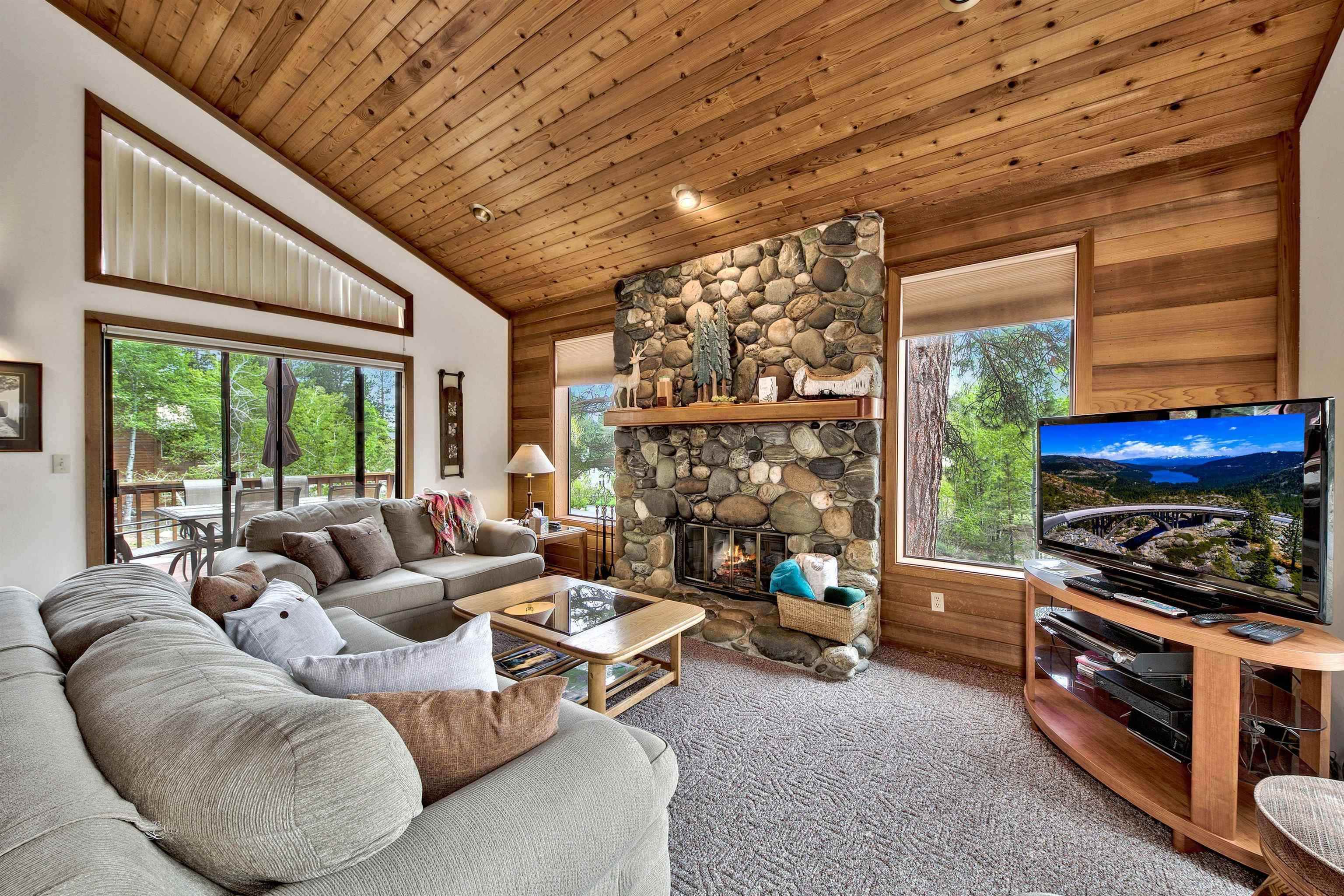 253 Basque Drive Truckee, CA 96161 - Photo 9 of 24