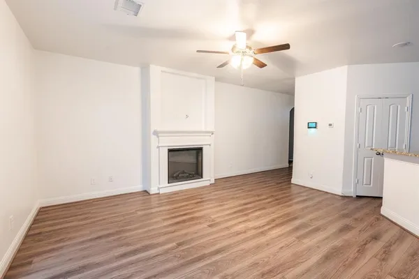 $2,100 | 638 Comal Drive, Crandall, TX 75114