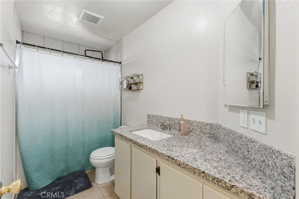 12419 Pawnee Road Apple Valley, CA 92308 - Photo 27 of 63