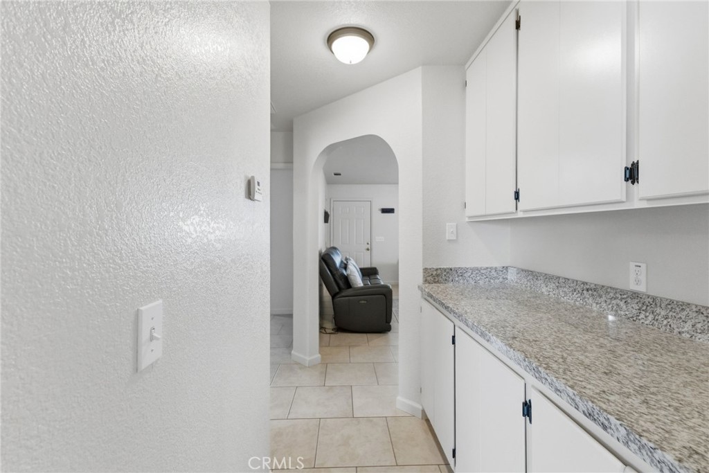 12419 Pawnee Road Apple Valley, CA 92308 - Photo 34 of 63