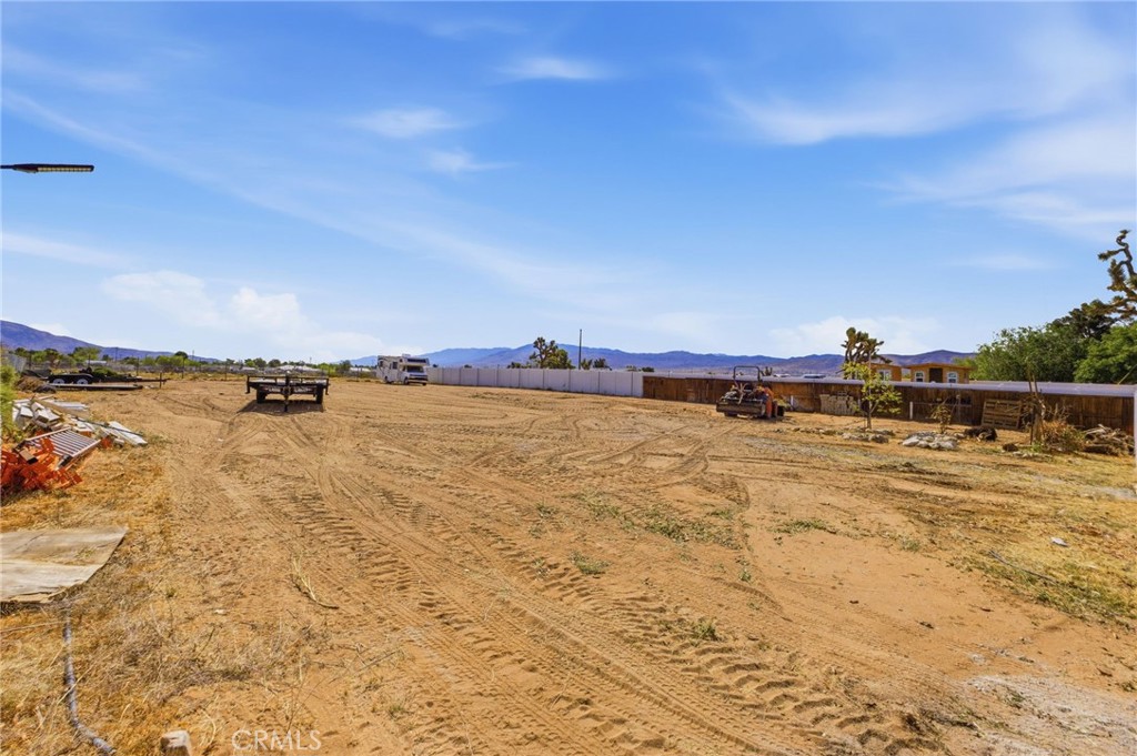 12419 Pawnee Road Apple Valley, CA 92308 - Photo 39 of 63