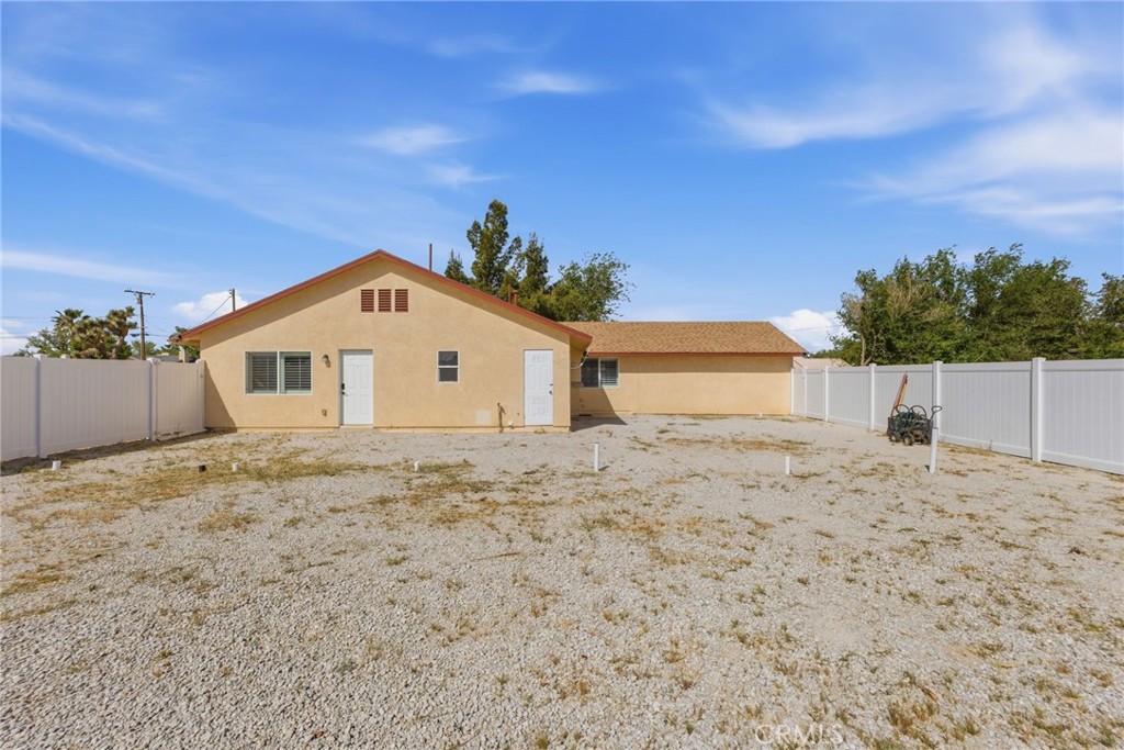 12419 Pawnee Road Apple Valley, CA 92308 - Photo 46 of 63