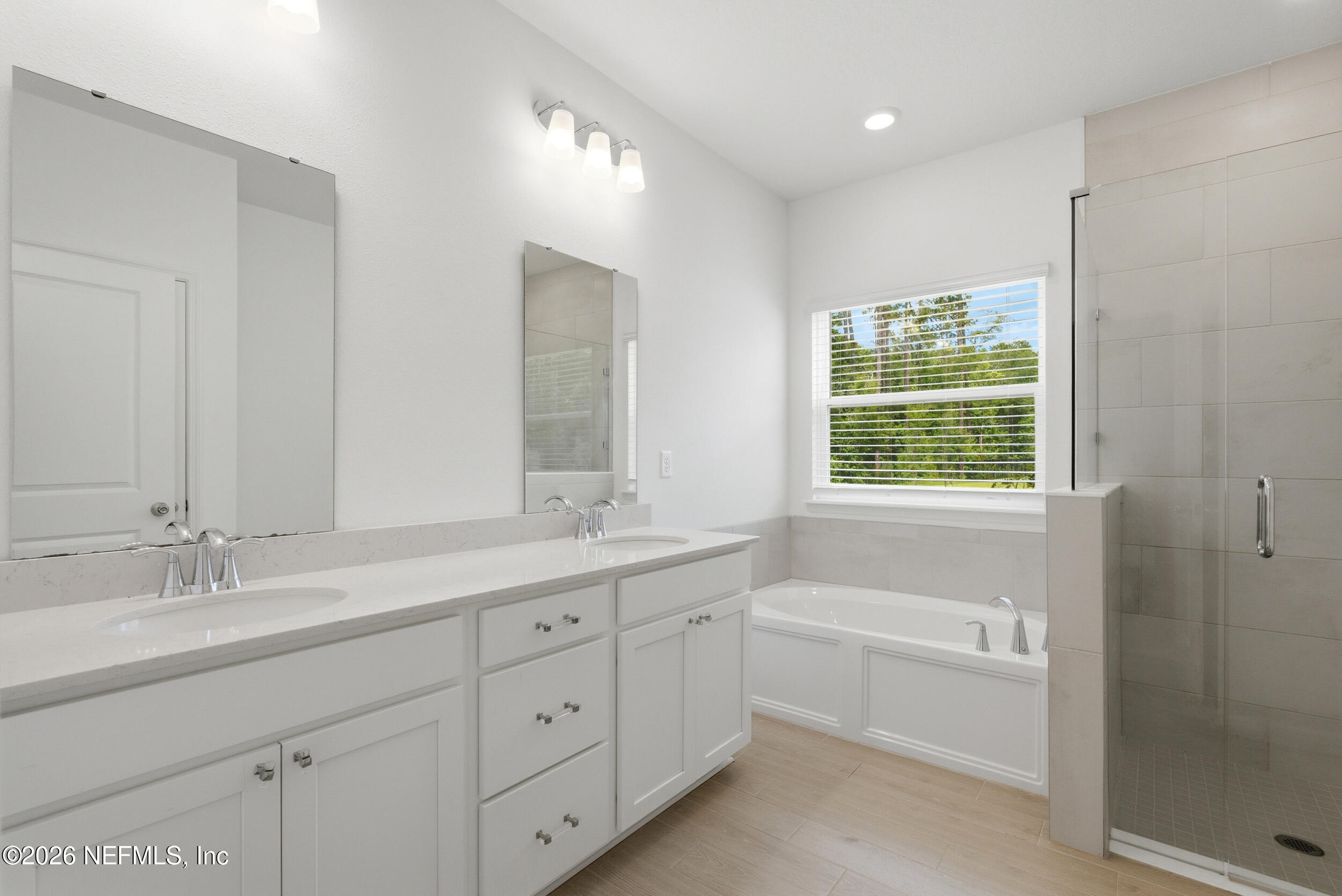 35 White Rabbit Run St. Augustine, FL 32092 - Photo 18 of 48 main bathroom