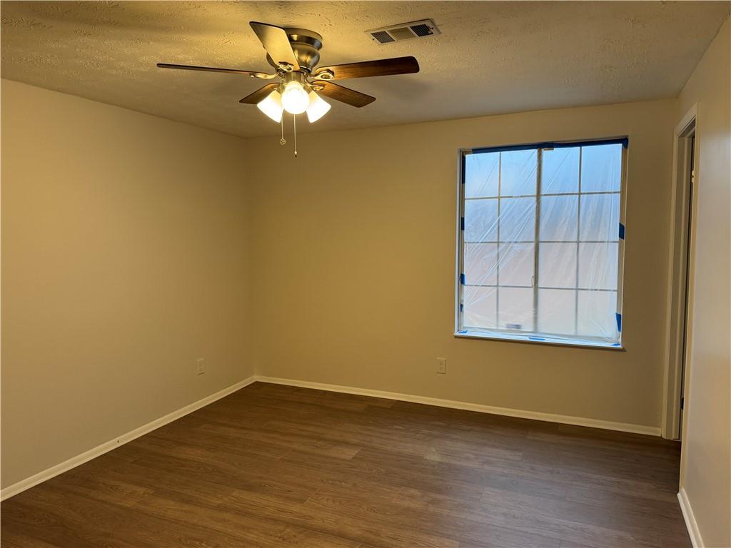 4093 Overland Trail Southwest Snellville, GA 30039 - Photo 7 of 38