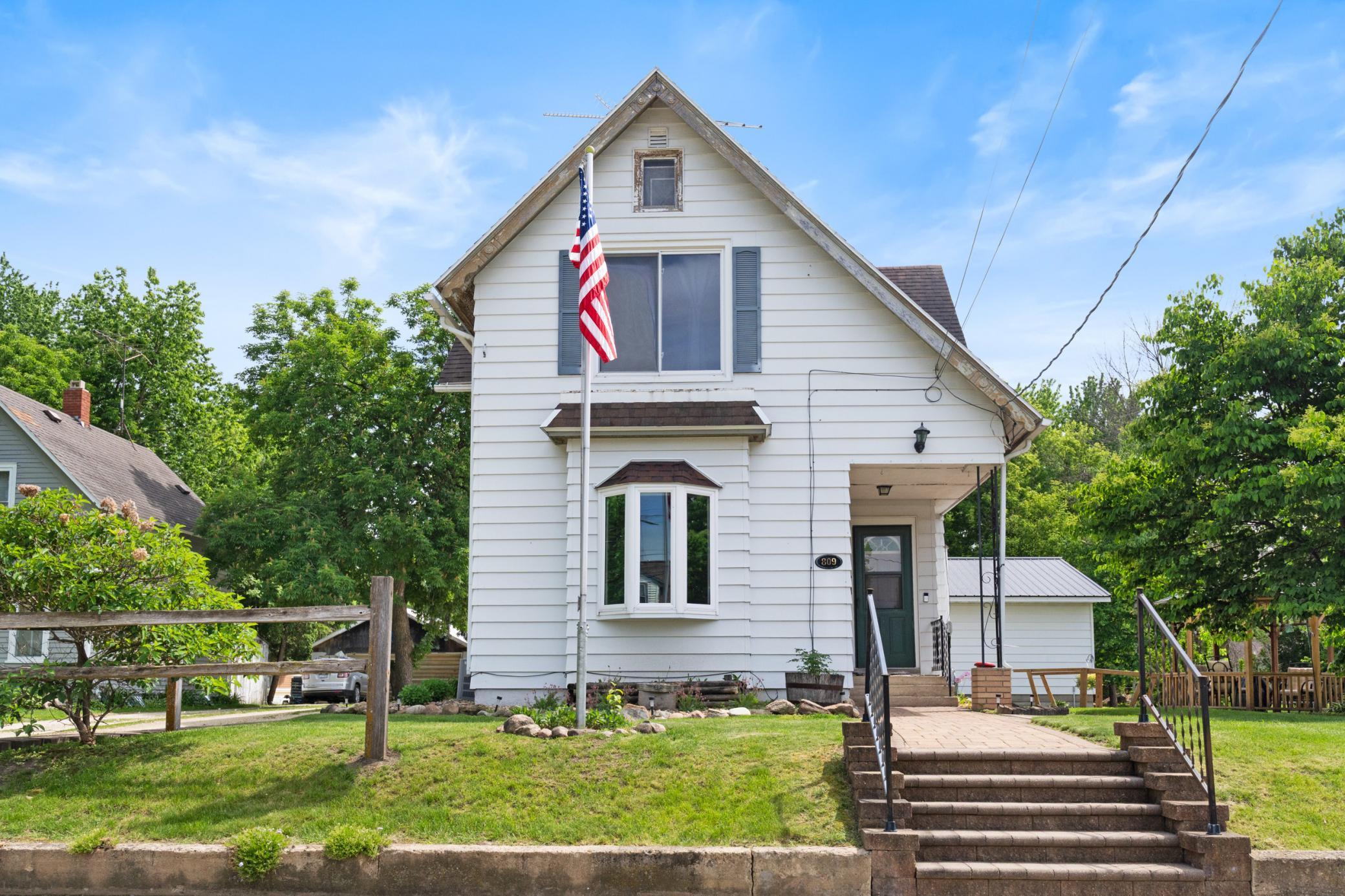 809 Home Street Kenyon, MN 55946 - Photo 2 of 37